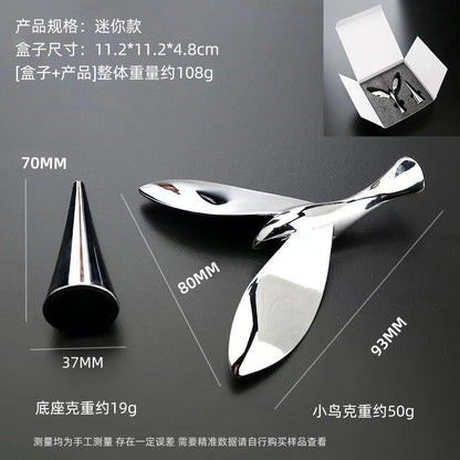 Premium Silver Balancing Bird – Anti-Gravity Science Decor & Stress Reliever